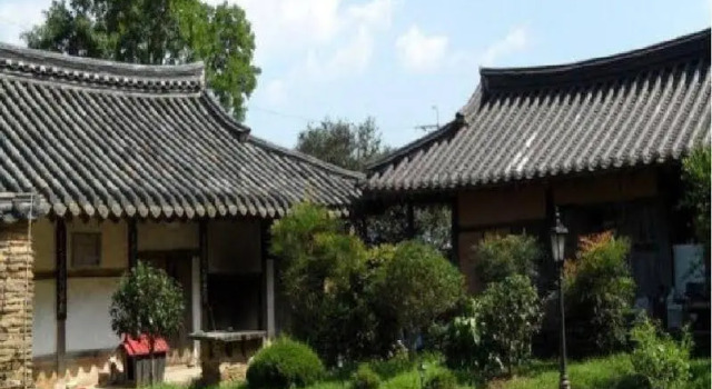 Traditional Noble Choi Old House, Забронировать Отель Тхонъён Кёнсан-Намдо