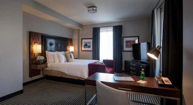 Двухместный номер Luxury The Mayo Hotel