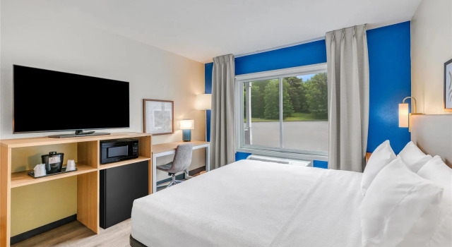 Spark by Hilton Brunswick, Забронировать Отель Брансуик штат Мэн