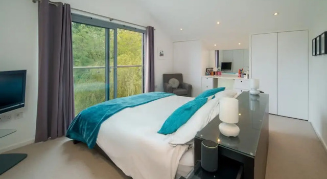 Sandpiper House Coastal Retreat Moments From Beach, Book Feriehus Cowes Isle of Wight