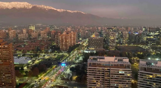 Студия Apartment Increíble En El Piso 38, Las Condes, Al Lado Del Distrito De Lujo, Parques.