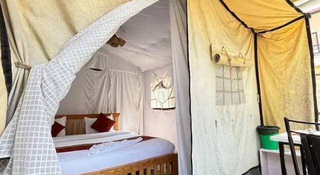 Тент c 1 комнатой с балконом Kalash Parkaze and Tent Inn