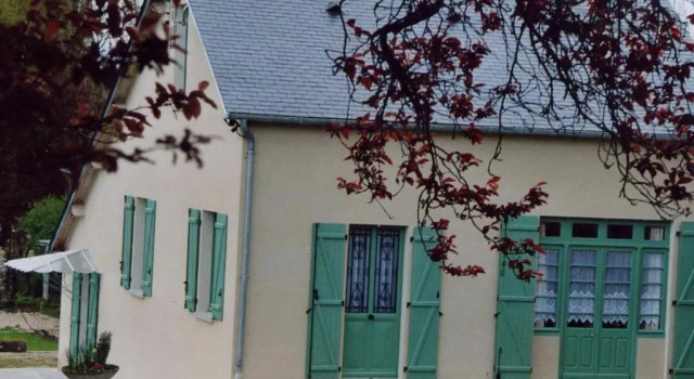 Gîte entre Touraine et Berry, bordé de rivière, près du parc animalier et station thermale - FR-1-591-67, Book Hotel Martizay Indre