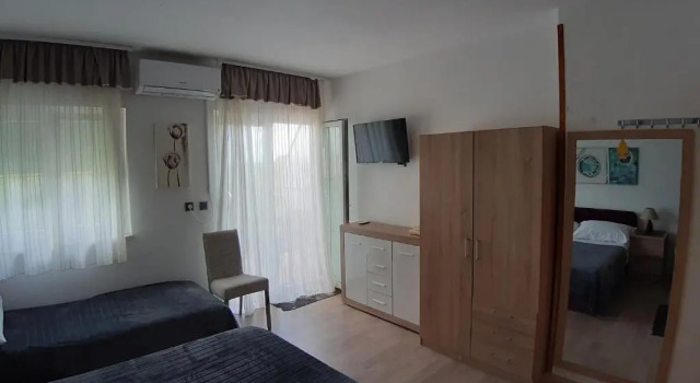 Студия с балконом и с красивым видом из окна Apartments Peričić