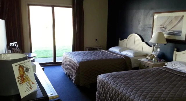Четырёхместный номер Standard Beach Harbor Resort