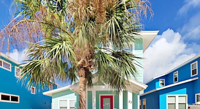 23 Royal Palms 3 Bedrooms 3.5 Bathrooms Townhouse