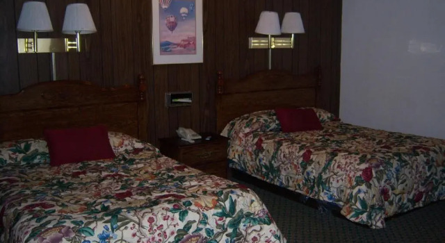 Четырёхместный номер Standard Shasta Dam Motel