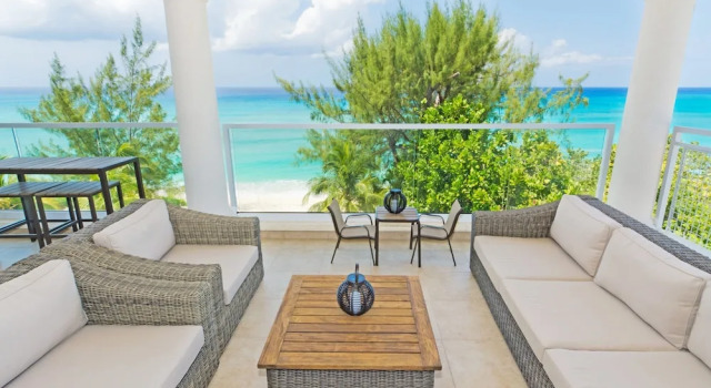 Seabreeze 8 - Luxury 4-bedroom on Seven Mile Beach, Book Lejlighed Seven Mile Beach Caymanøerne
