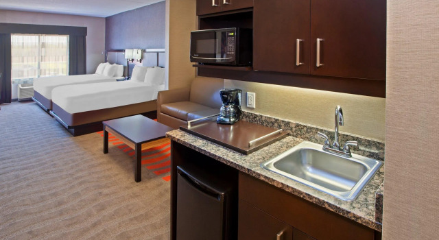 Двухместный полулюкс Holiday Inn Express and Suites Columbus Edinburgh by IHG