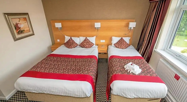 Четырёхместный номер Standard Park Hall Hotel and Spa Wolverhampton