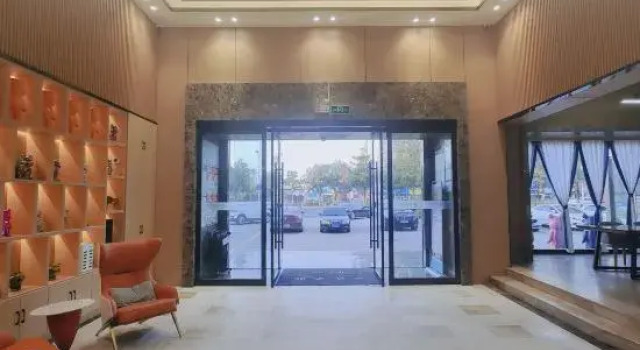 Huaqi Select Hotel (Xinghua City Hall)