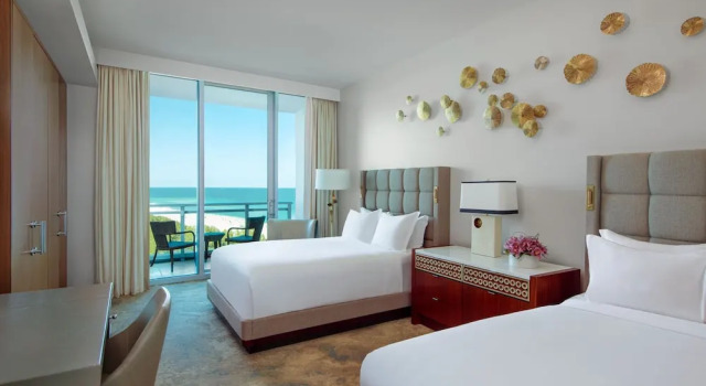 Люкс с 2 комнатами с балконом и с видом на океан The Ritz-Carlton Bal Harbour, Miami