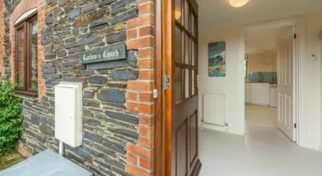 Curlew's Cwtch, Book Hotel Hoteller i St Minver med parkering, Parkering