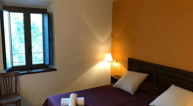 Santuari de la Salut de Sant Feliu de Pallerols, Prenota Hotel Sant Feliu de Pallerols 