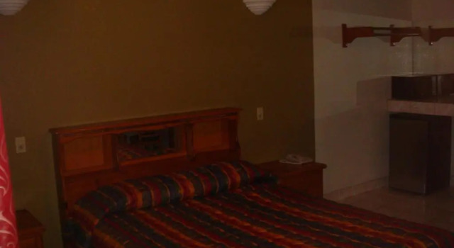 Номер Standard American Inn