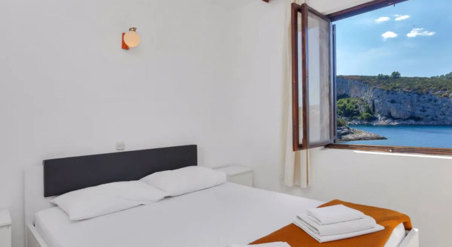 Apartment Cico Hvar/Pokrivenik 7177