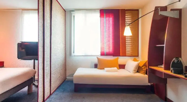 Трёхместный номер Standard Novotel Suites Reims Centre