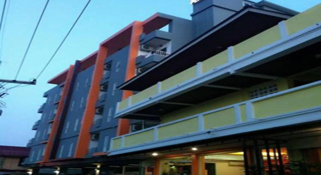 PC Place North Pattaya, Забронировать Отель Отели Северной Паттайя с парковкой, рядом с Автобусный вокзал Pattaya, Парковка