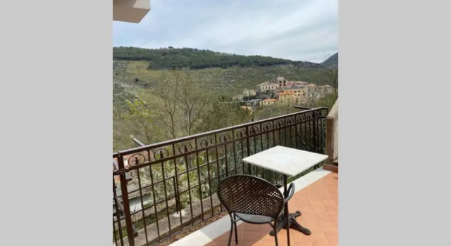Alloggio a via Impero, Prenota Hotel Hotel a Lazio con parcheggio, Parcheggio