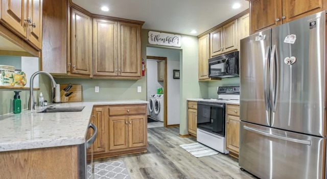 Апартаменты Door County Townhome: Pool Access, 1 Mi to Beach!