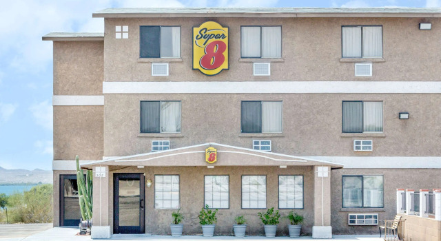 Super 8 by Wyndham Lake Havasu City, Забронировать Мини-отель Отели Лейк-Хавасу-Сити с завтраком, рядом с Пляж Виндзор, Завтраки