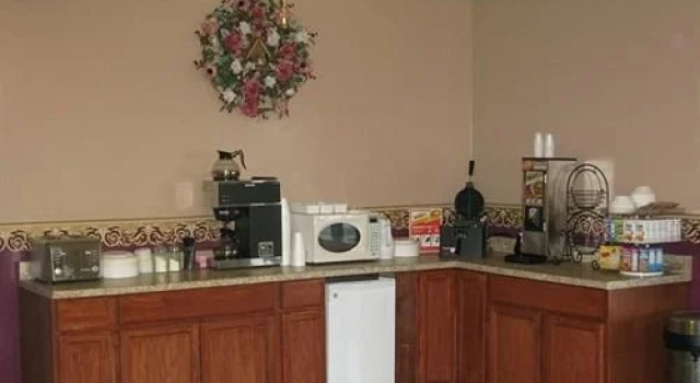 Econo Lodge, Prenota Hotel Hotel a Menard con piscina, Piscina