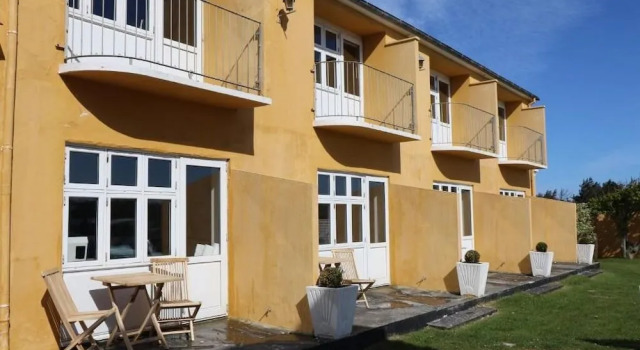 Kallehavegaard Badehotel og Restaurant, Забронировать Отель Лёккен 