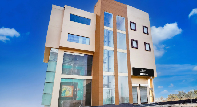 Collection O Surya Enclave Formerly Aroma Regency