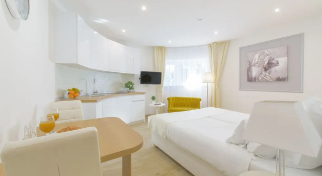 Двухместные апартаменты Best location Apartments