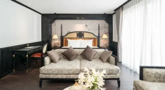 Люкс с балконом Luxe Paradise Suites Hotel & Spa