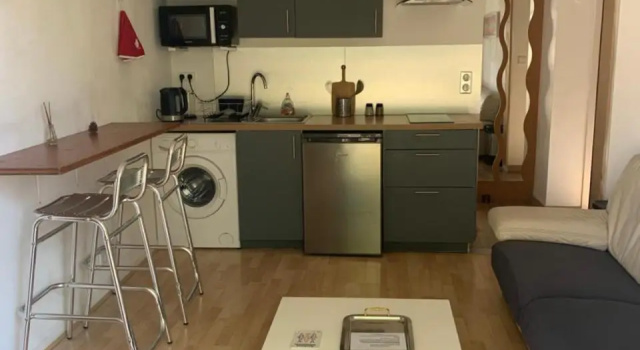 Beau T2 meublé récent, Réserver Appartement Hôtels à Aquitaine avec parking, Parking