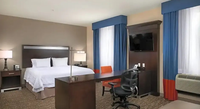 Студия Premium Hampton Inn & Suites Portland/Vancouver