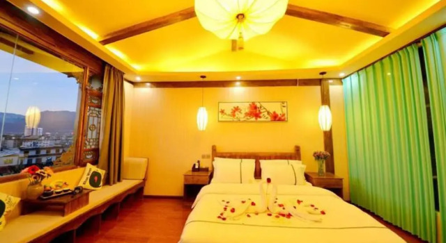 鳳祥客栈 云栖别院 Fengxiang Snow Mountain-view Inn Inn, Забронировать Отель Лицзян Юньнань, рядом с Улица Сквер-стрит Древнего города Даянь