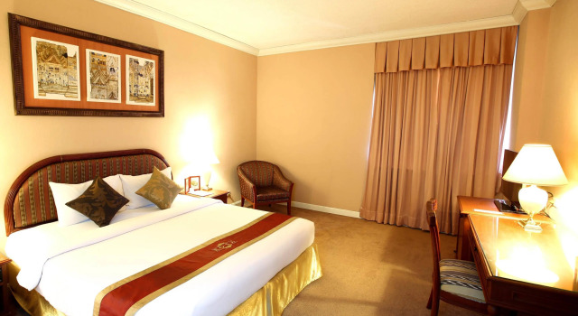 Kosa Hotel, Rezervovat Hotel Hotely v North-Eastern Thailand se snídaní, Snídaně