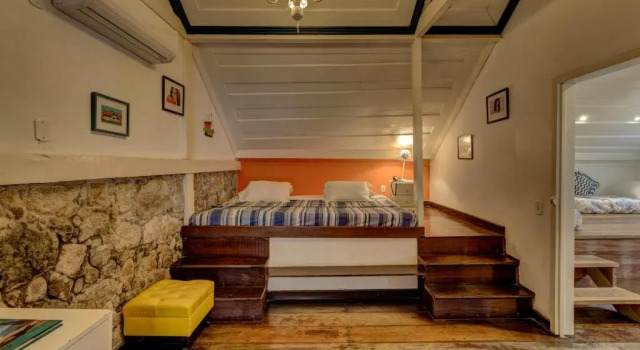 Четырёхместный номер Standard Sandi Hotel
