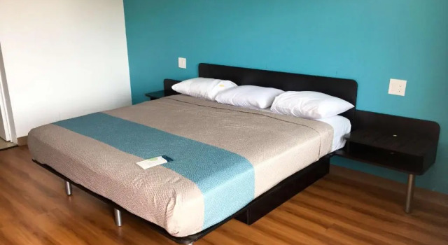 Номер Standard Motel 6-Norwalk, CA