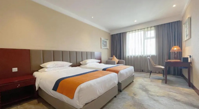 Двухместный номер Superior Wuhan Hongguang Hotel