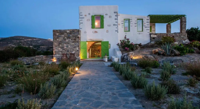 Villa Aeolos with 2 private pools, Prenota Villa Paroikia Paro