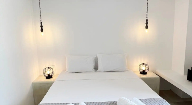 Номер Standard White Lily Suites & Lofts