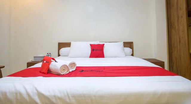 Standard double chambre RedDoorz @ Letjend S.Parman Pacitan
