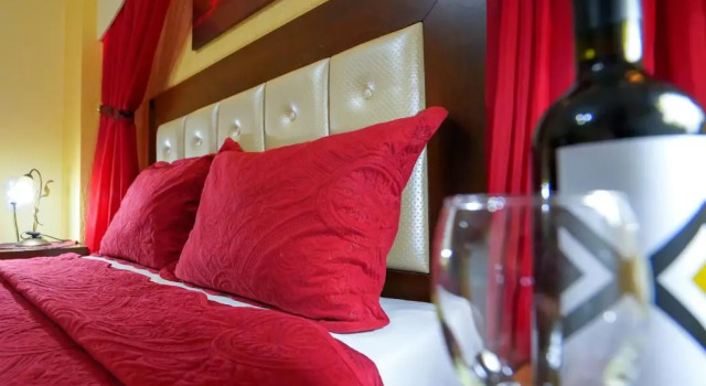 Relax pozar, Book Hotel Kato Loutraki Macedonia