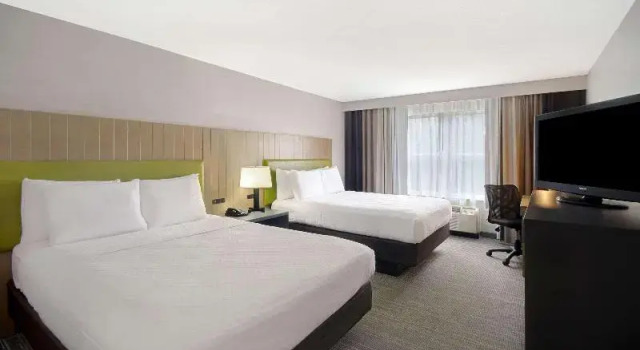 Шестиместный номер Standard Country Inn & Suites by Radisson, Cincinnati Airport, KY