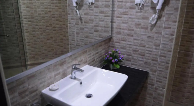 Полулюкс MidCity Hotel Melaka