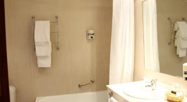 Одноместный номер Standard с балконом Hotel Monterrey