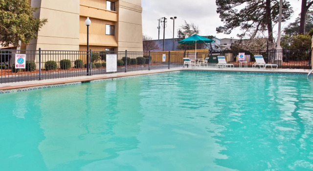 Номер Standard Spark by Hilton Savannah Midtown