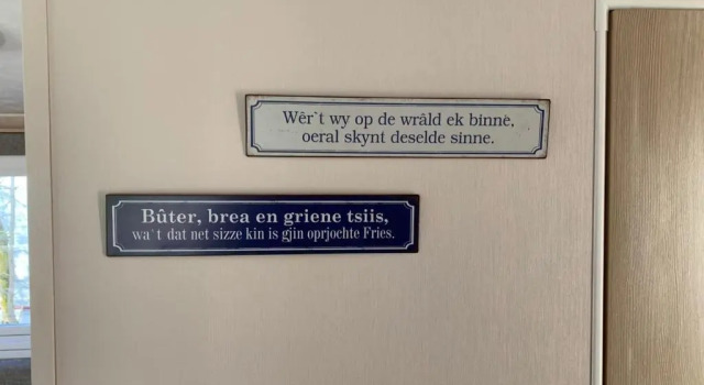 Коттедж Chalet it Pompebled met wasmachine en droger en zwembad op camping