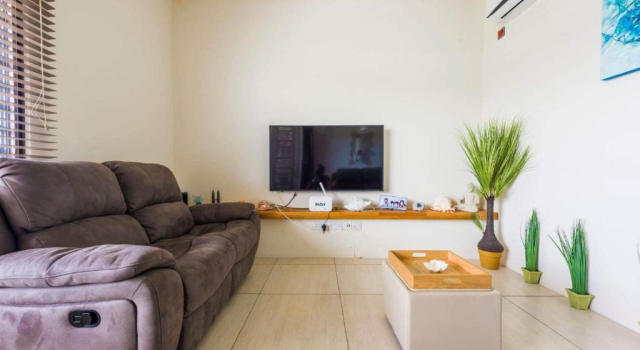 Апартаменты с 2 комнатами Luxury Westwood Apartment+pool