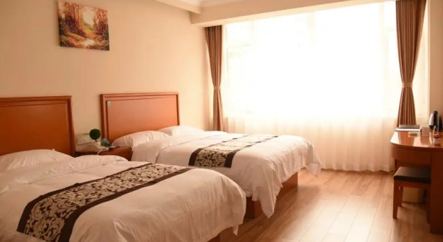 Семейный номер Standard GreenTree Inn Baishan Linjiang Yalu River Express Hotel