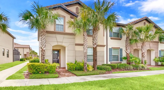 5 Bedroom Townhome in Windsor at Westside