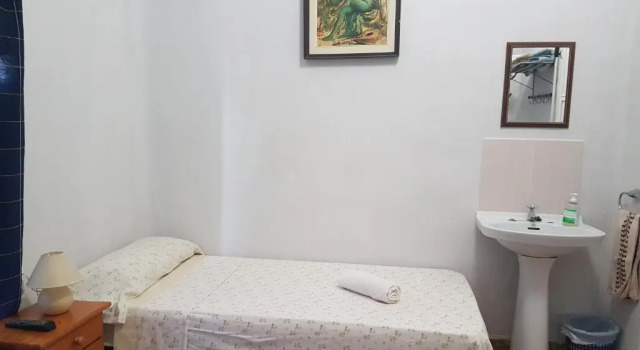 Двухместный номер Standard Pensión Berti Madrid